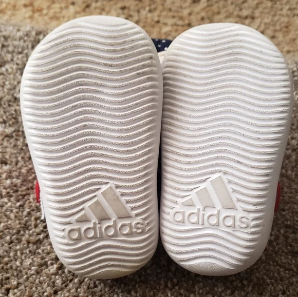 Adidas child's water/beach shoes - Picture 4 of 5